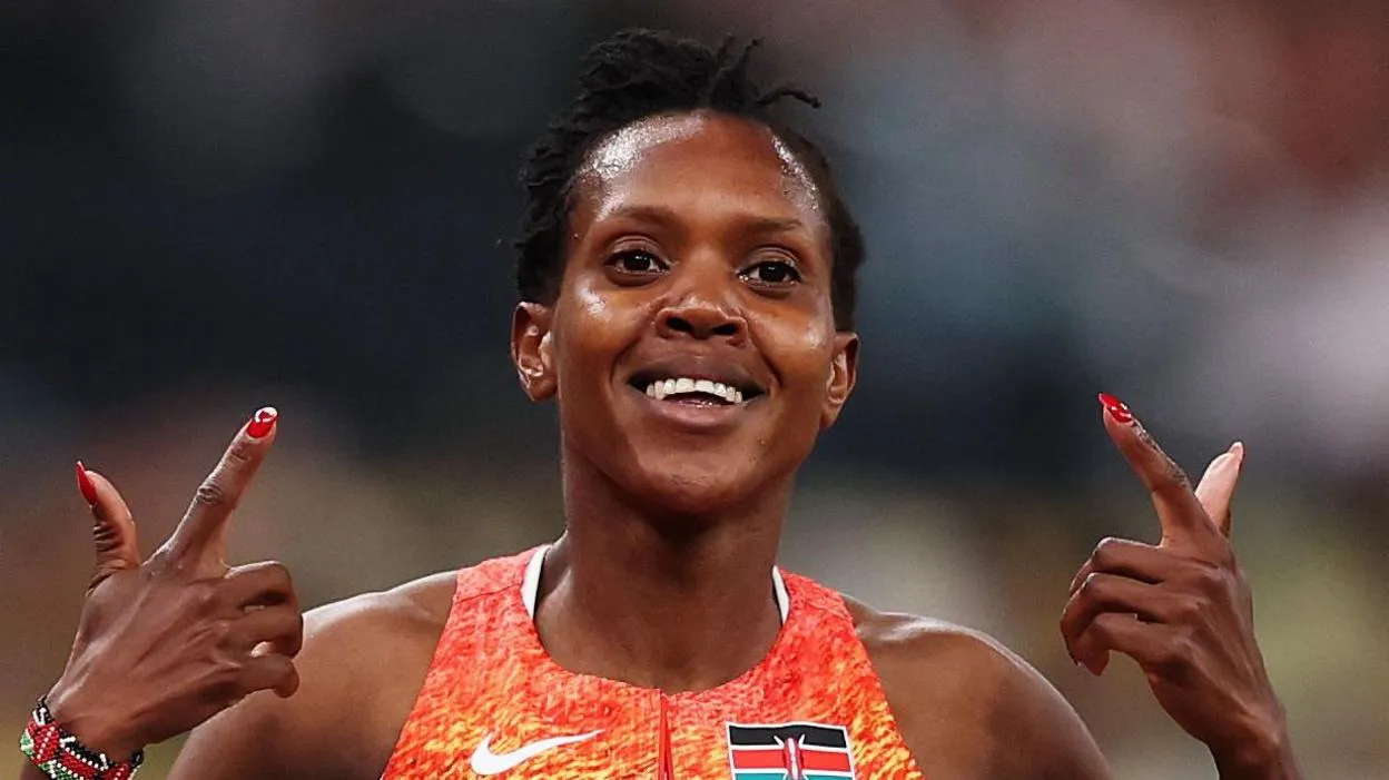 Faith Kipyegon wins record-breaking 4th global 1500m championship