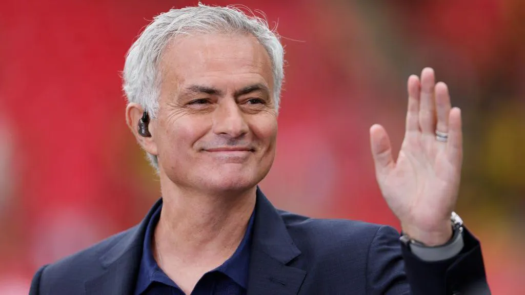 Who would say no to Benfica? - Mourinho arrives for talks