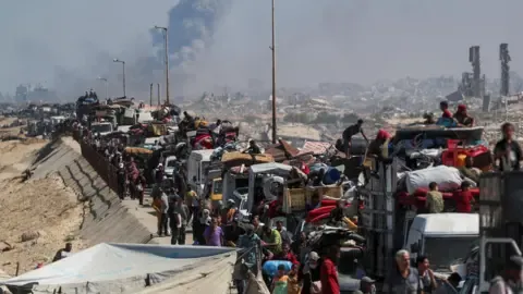 Israeli forces Accused of Genocide in Gaza by UN Commission, Report States